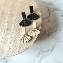 Load image into Gallery viewer, WS Talia Dangle