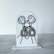 Load image into Gallery viewer, WS Scottie Earrings
