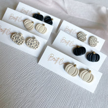 Load image into Gallery viewer, Pumpkin Clay Stud Earrings
